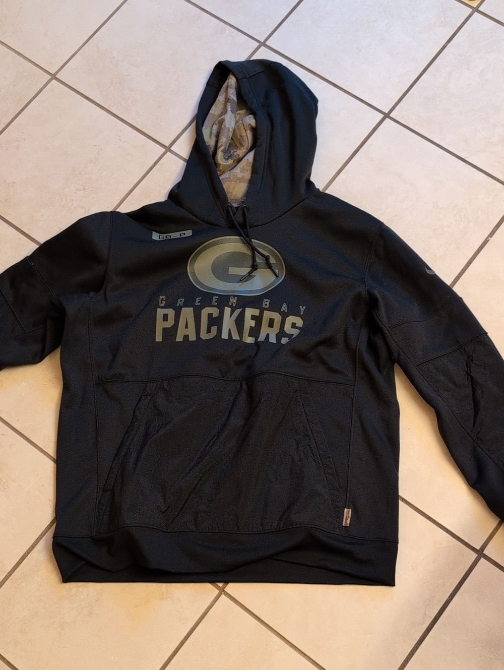 NFL Green Bay Packers Nike Black Salute to Service Performance Pullover Hoodie - Picture 2 of 11